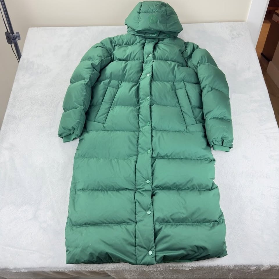 Lululemon Women's Size 6 Wunder Puff Jacket Long Everglade Green - photo 4