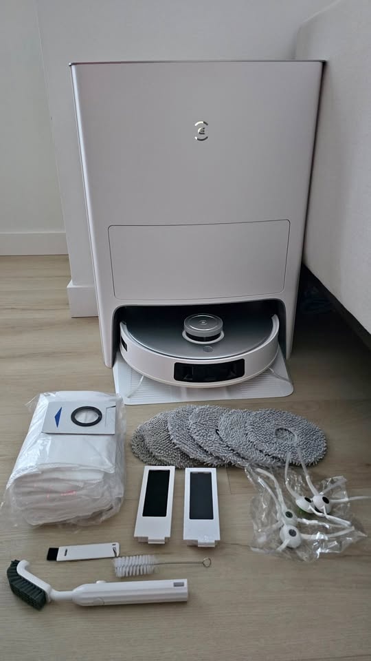 Ecovacs TEO Omni Robot Mop and Vac