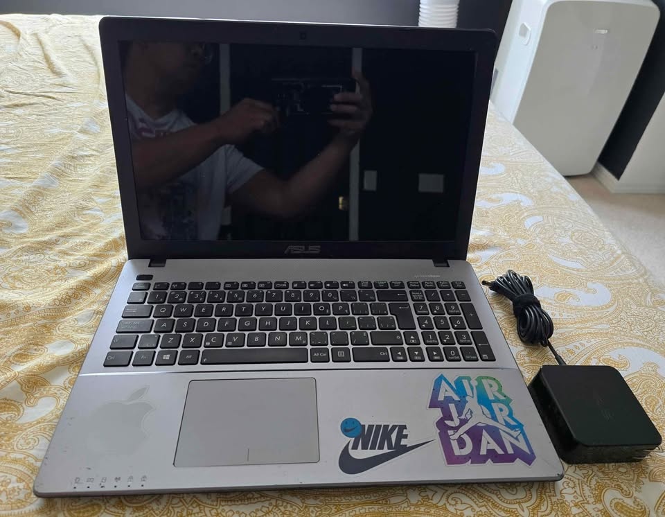 ASUS Core i3 Laptop - photo 2