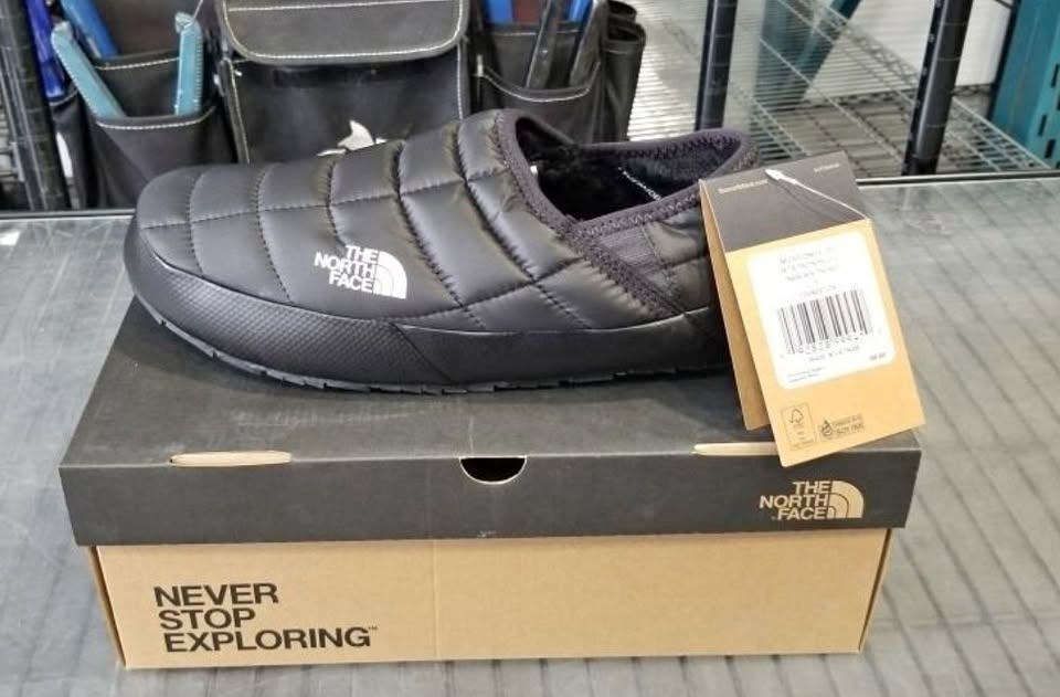 NORTH FACE THERMOBALL TRACTION MULE V SLIPPERS