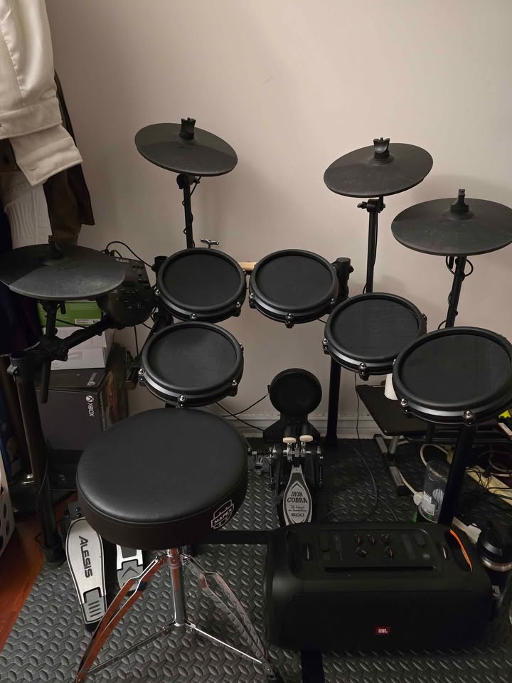 Alesis Nitro Mesh Kit with Expansion Pack & Mapex Throne - photo 2