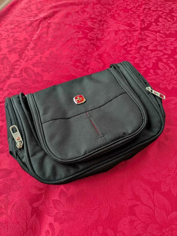 Swiss Gear Toiletry Bag