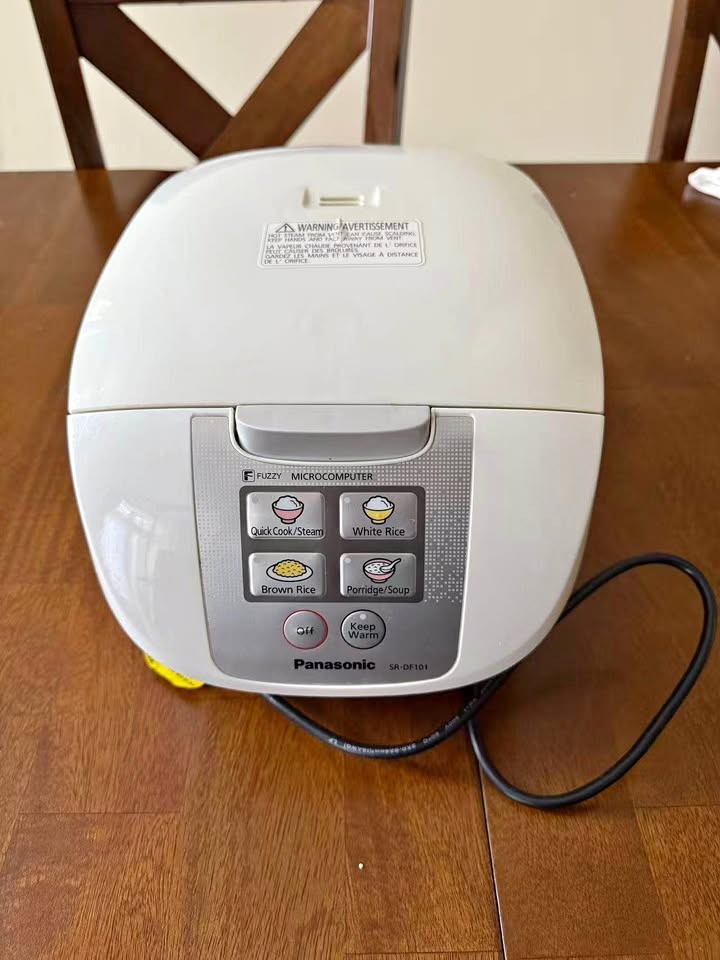 Panasonic 5-Cup Rice Cooker | Clean | All Accessories