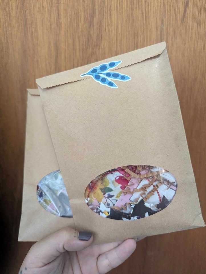 Collage/Journal surprise bag - photo 2