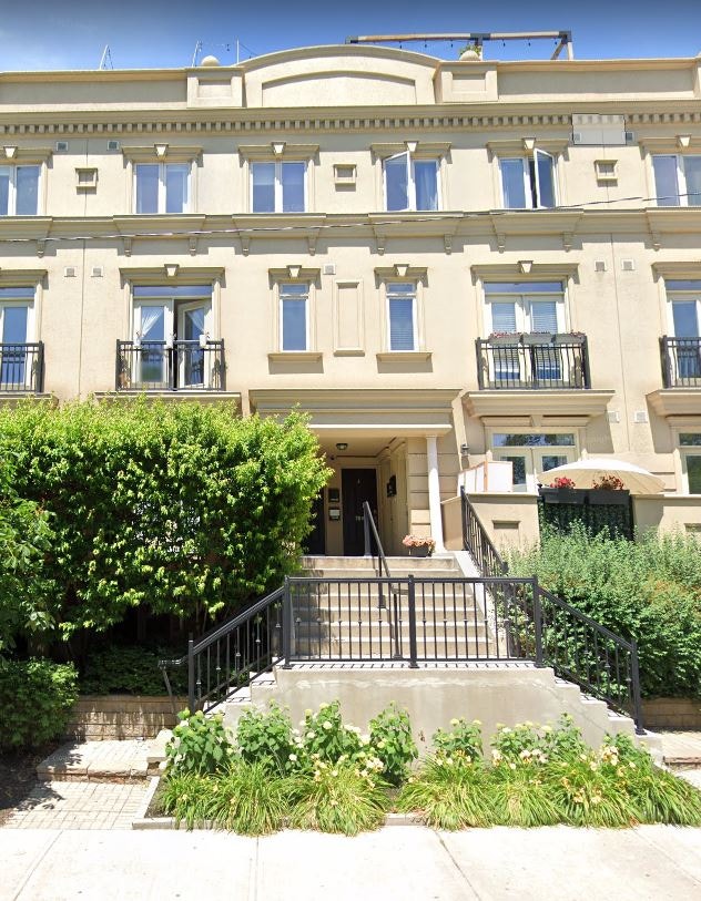 Bathurst and Queens - 2 Bedroom Townhouse for Rent