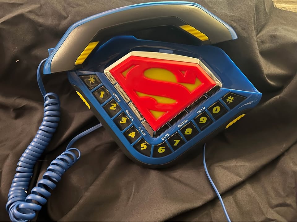 Superman landline phone - photo 2