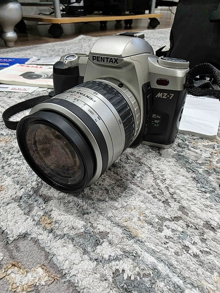 Pentax MZ-7