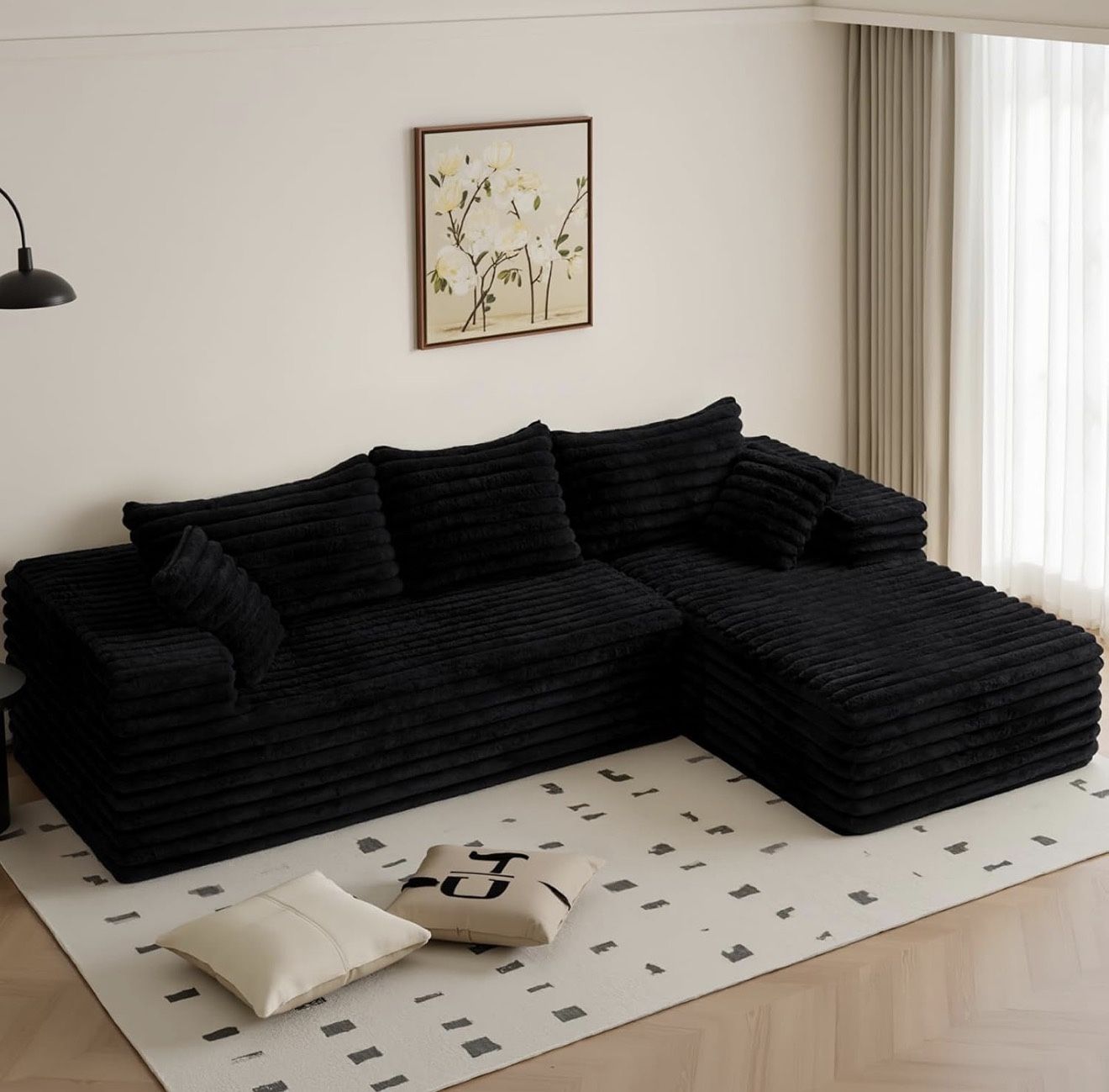 Couch - photo 2