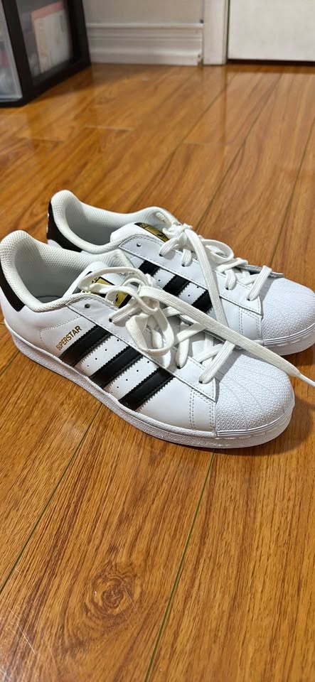Adidas Superstars