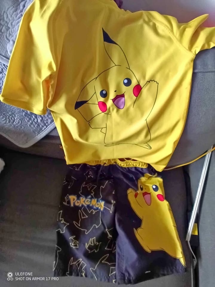 Boys pokemon size 7/8 swimset