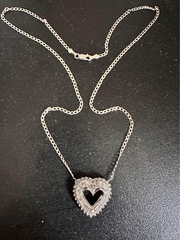 1.5 Carat Natural Diamonds Heart necklace 14K White Gold - photo 2