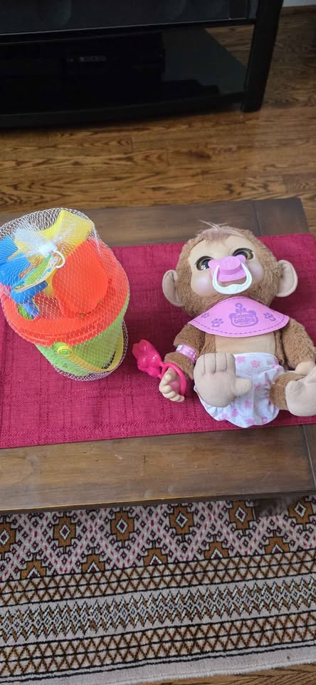 Animal Babies Nursery Baby Chimp + Toy Sand Bucket - photo 3