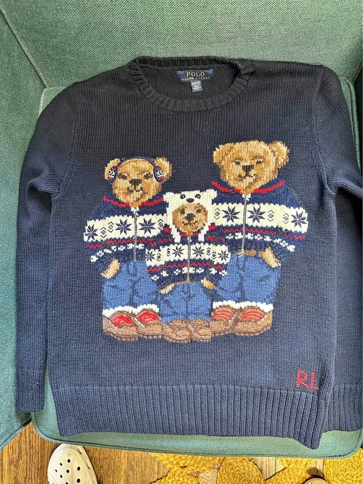 Boys/Girls Polo Teddy Bear knitted sweater (size 10-12)