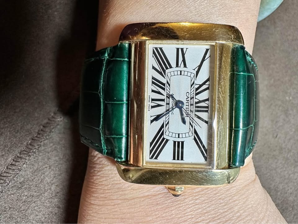 18K Gold Automatic Cartier Tank Divan - Large Size - photo 3