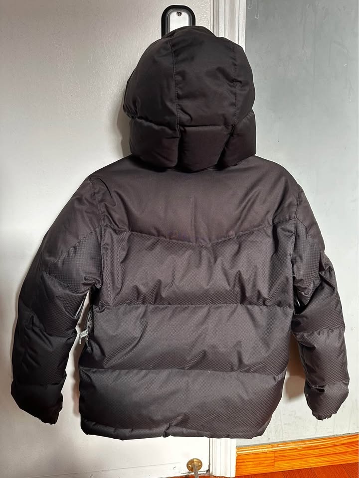 Burton Ski/Snowboarding thick jacket - Youth size (Medium) - photo 2