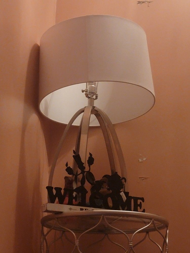 Silver Round Table With Working Lamp - photo 3