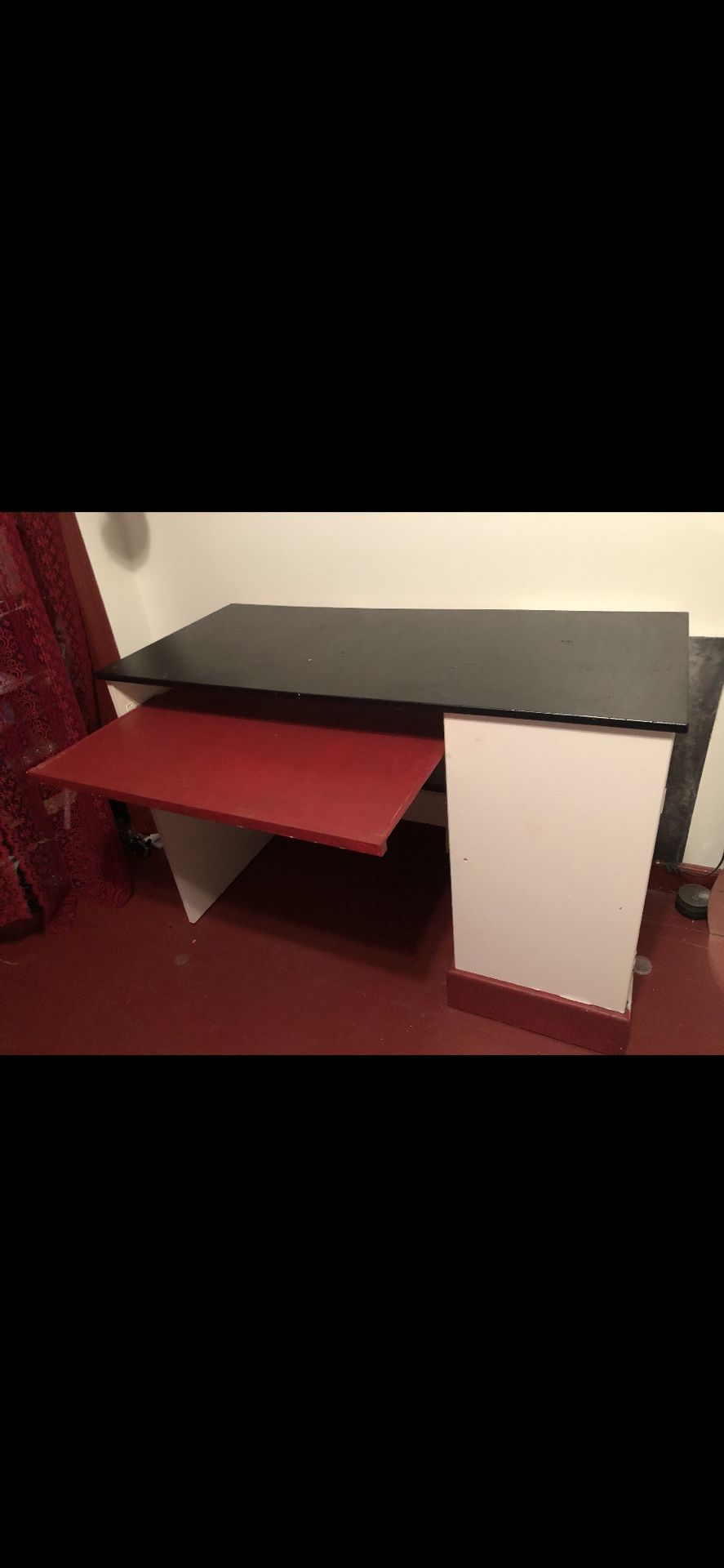 Student wooden bedroom desk - photo 2