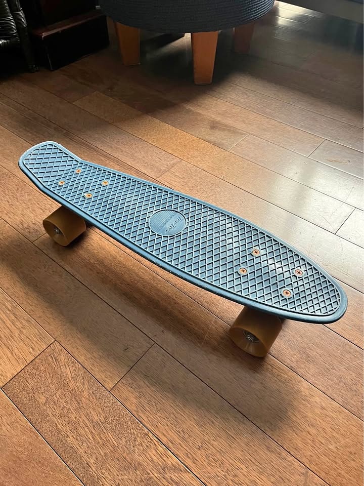 Honeycomb Skateboard | Make me an offer