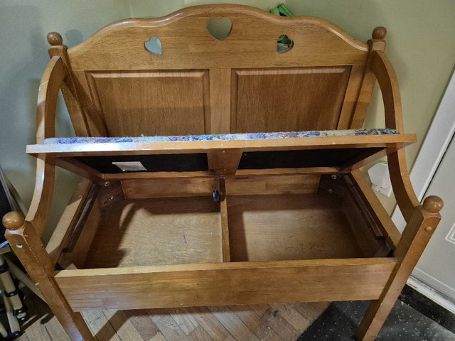 Wooden Bench - photo 3