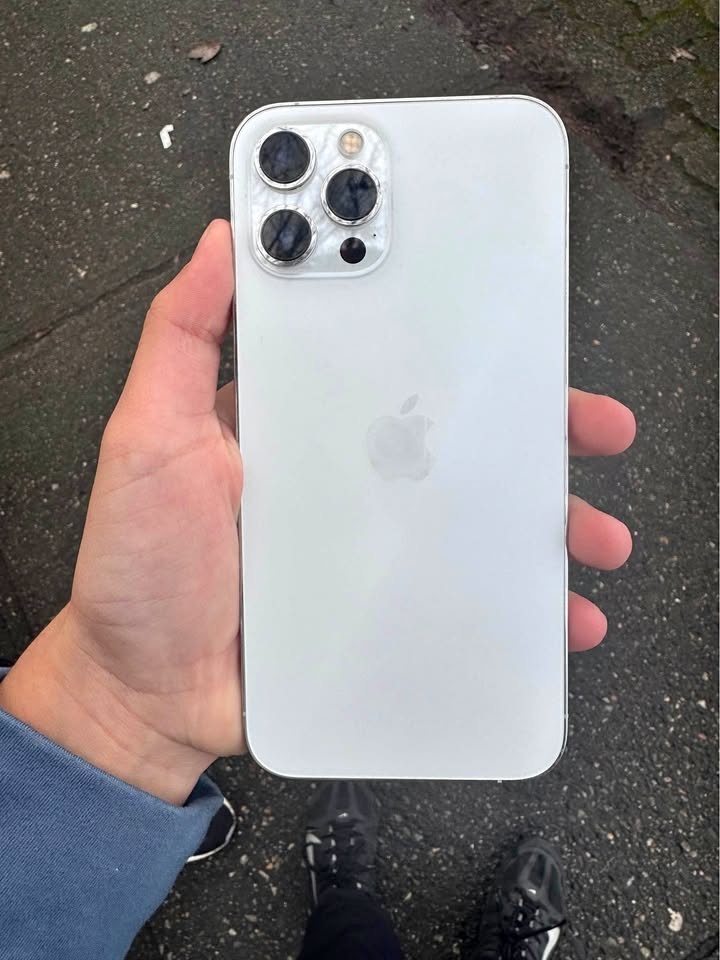 iPhone 12 Pro Max
