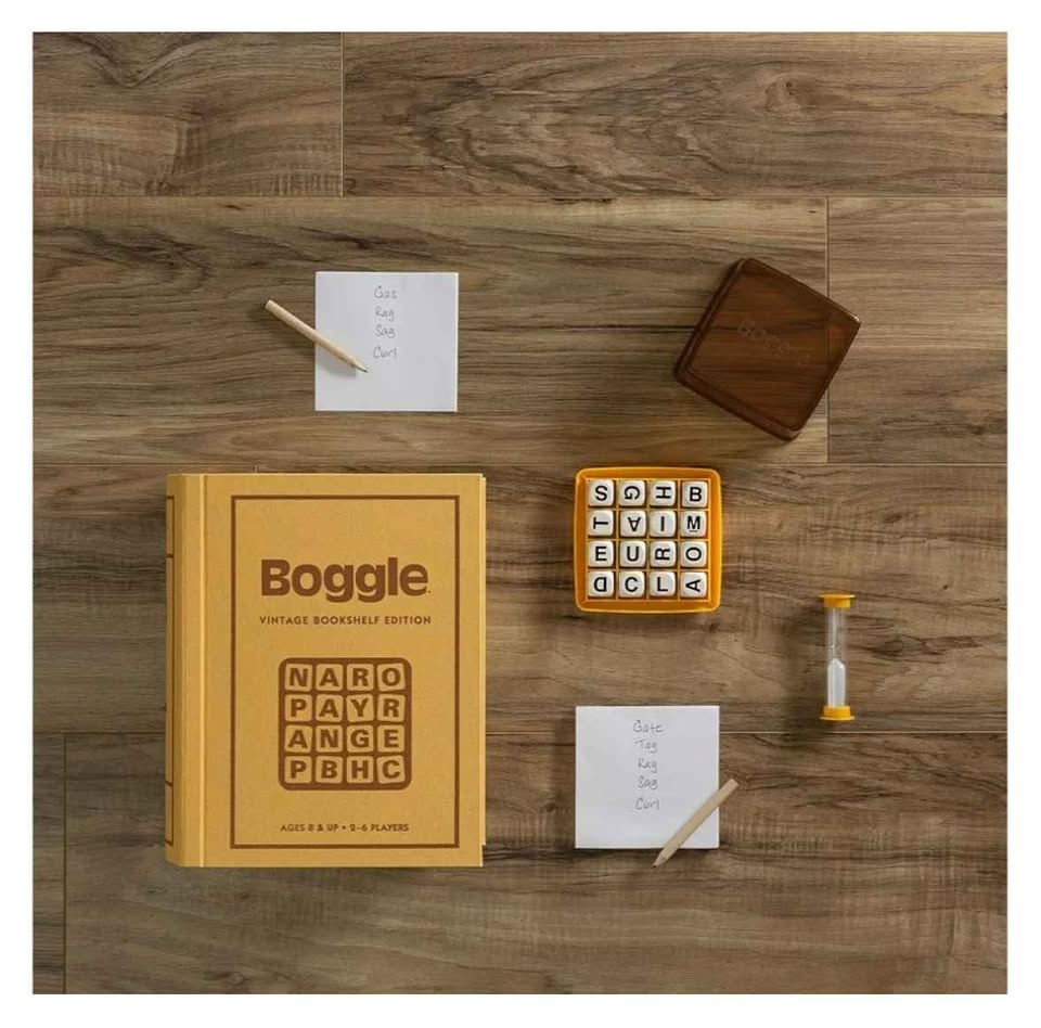 Boggle Vintage Bookshelf Edition board game - photo 3