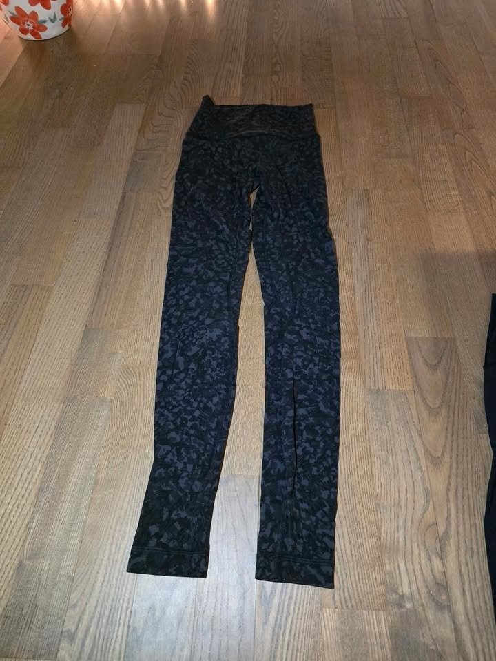 Lululemon Align Legging 28" (Black Leopard; Size 0) - photo 3