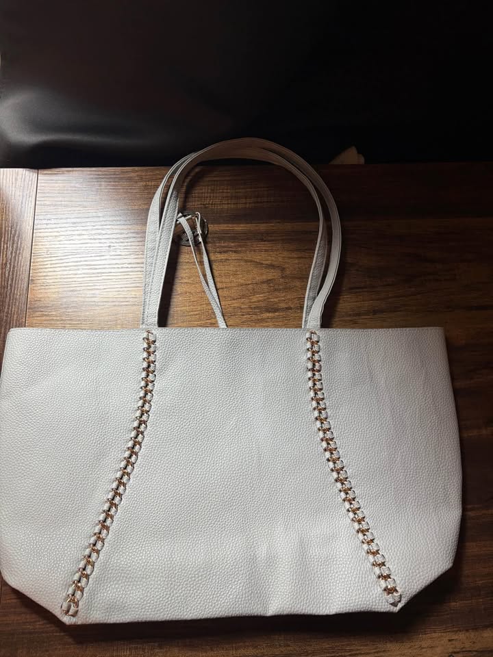 Badgley Mischka Tote - photo 4