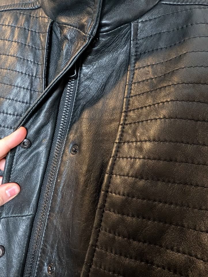 Danier Quilted Black Leather Field Jacket, Leather Jacket Size S - photo 4