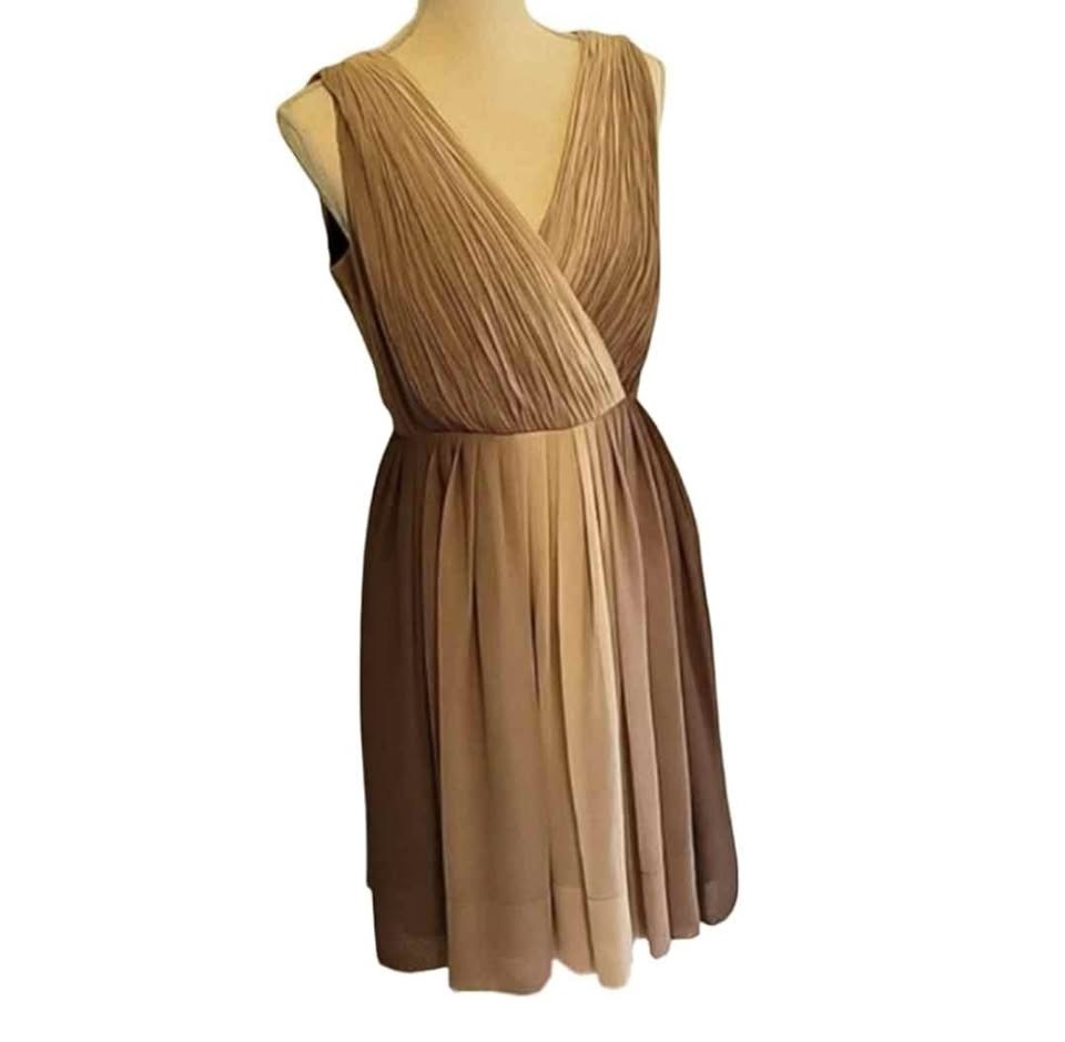 talbots size medium brown and cream colored v neck dress
