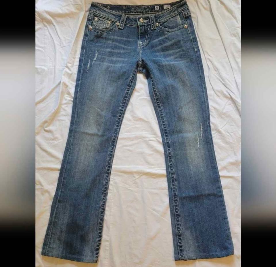 Miss Me Embroidered cowhide Boot cut Blue Jeans Size 28 - photo 3