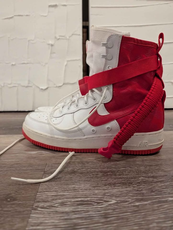 Nike SF Air Force 1 High, Nike White and Red Size 11.5 - photo 2