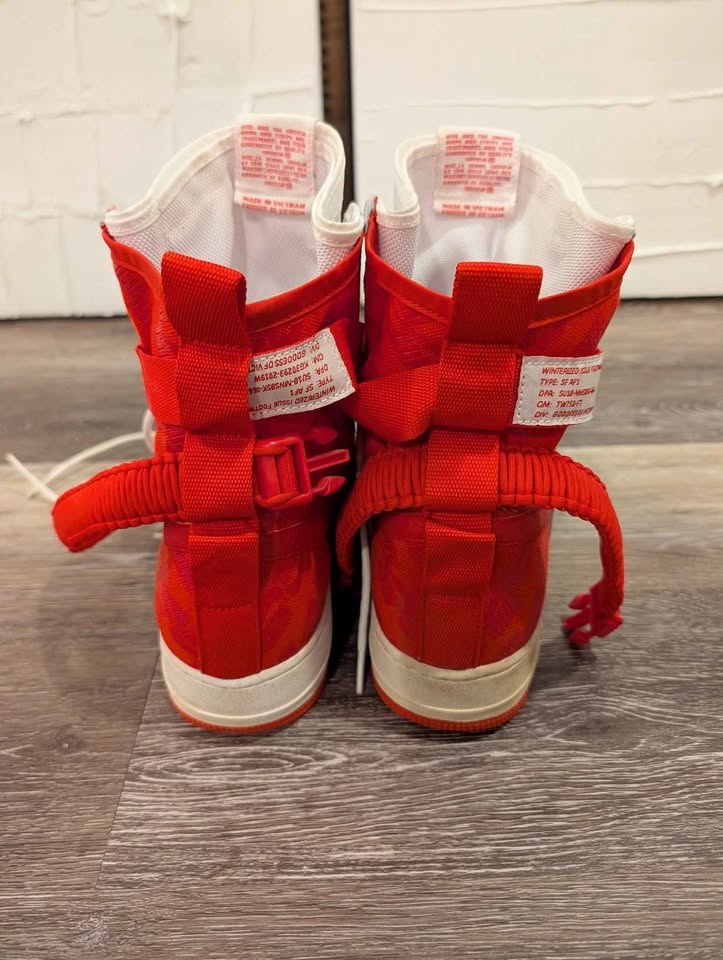Nike SF Air Force 1 High, Nike White and Red Size 11.5 - photo 5