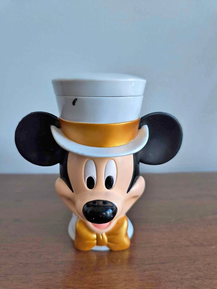 Disney on Ice Collectible Cup Mickey Mouse