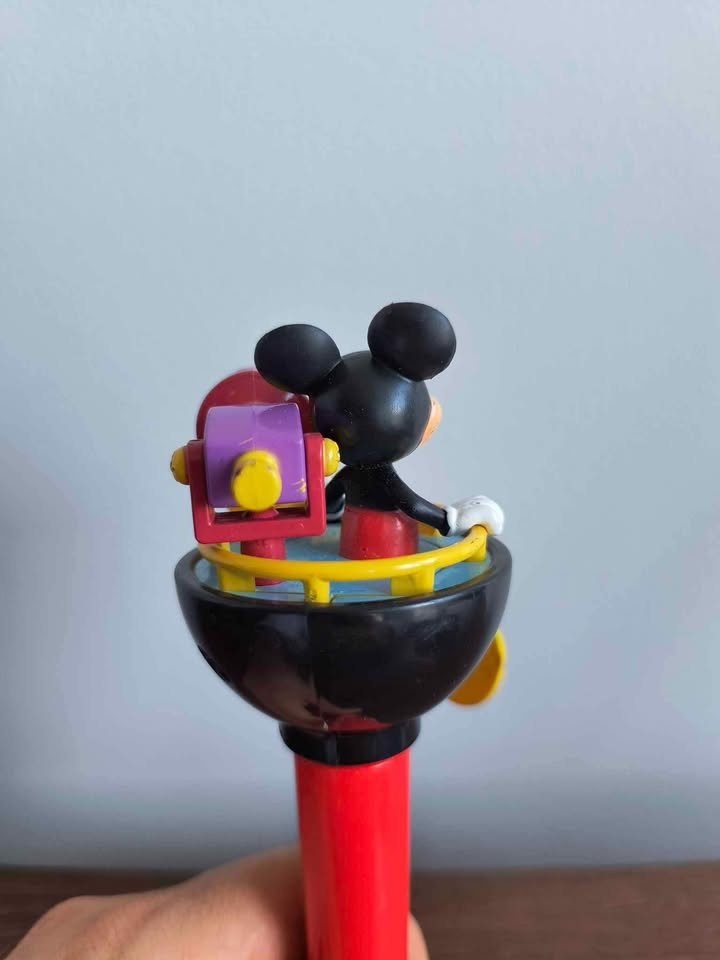 Disney Mickey Mouse Fan - photo 3