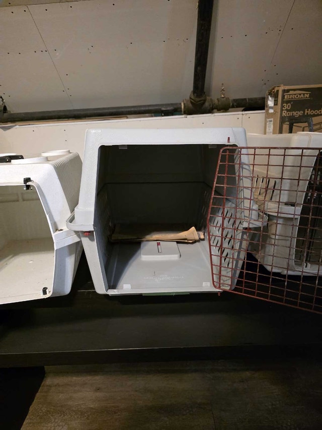 pet cages MUST GO - photo 3