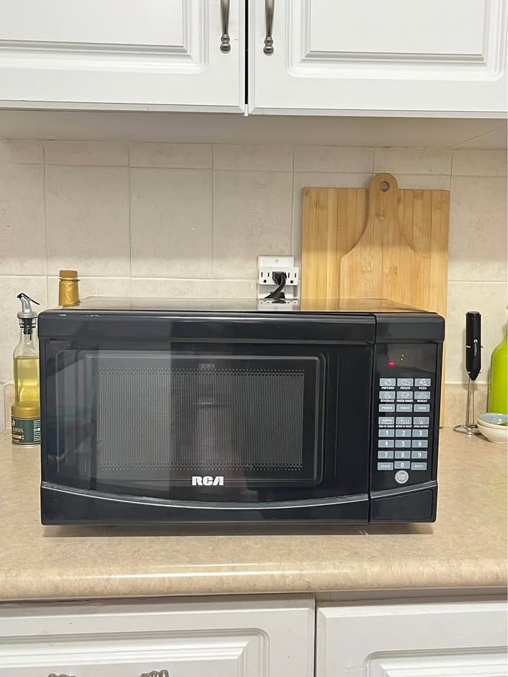 RCA Microwave