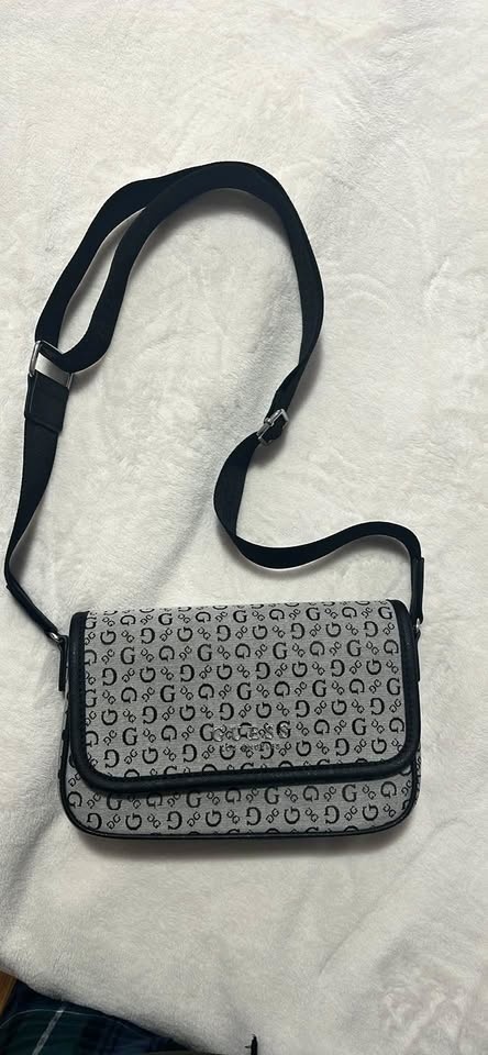GUESS Bag