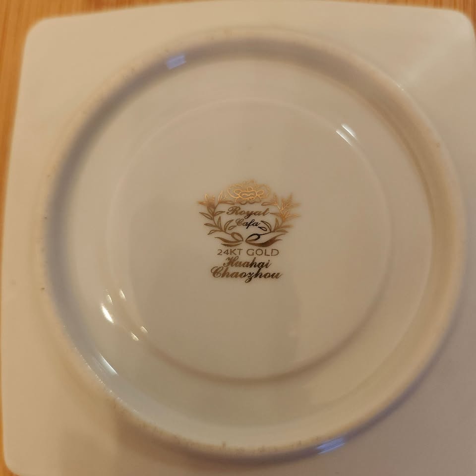 24kt Gold Trimmed, Demitasse Coffee Set With Tray and 2 Bowls - photo 4