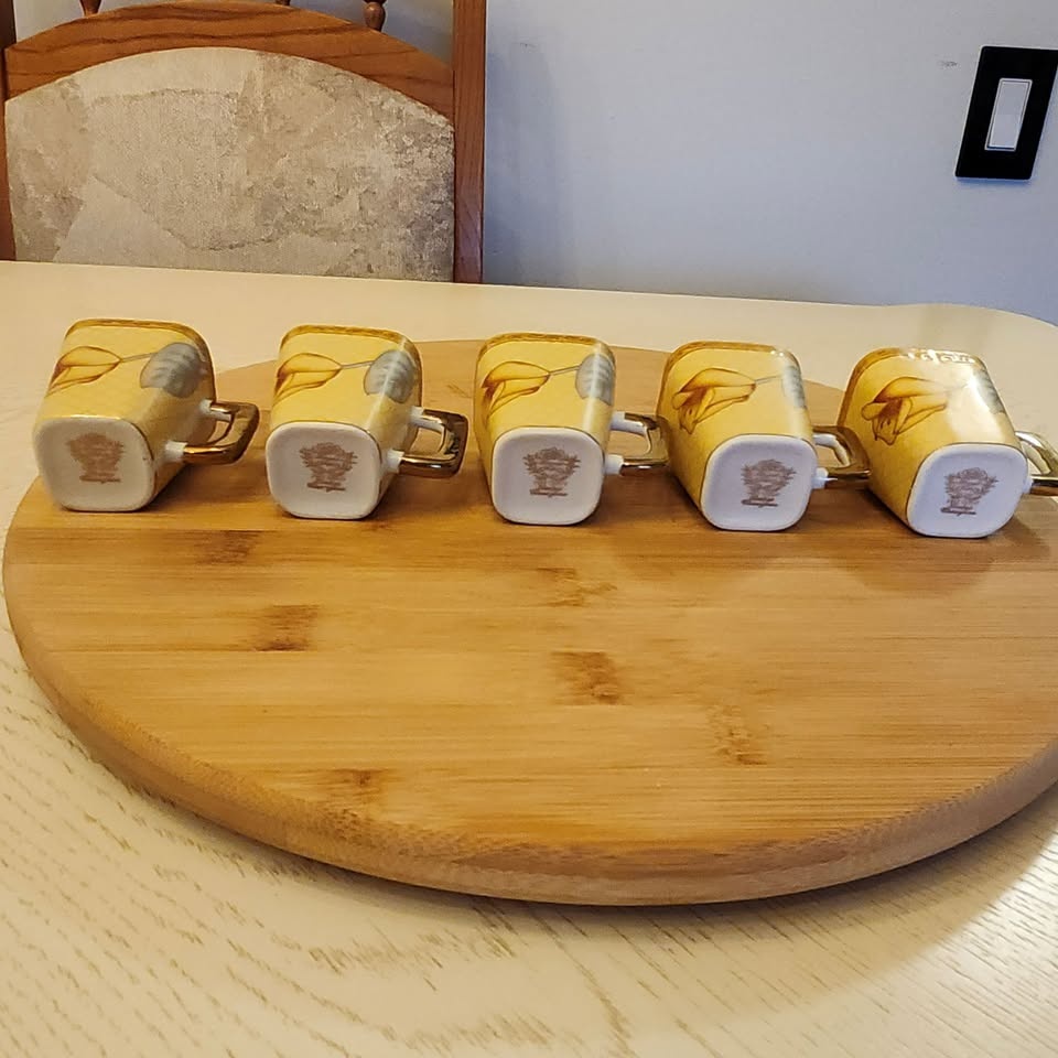 24kt Gold Trimmed, Demitasse Coffee Set With Tray and 2 Bowls - photo 5