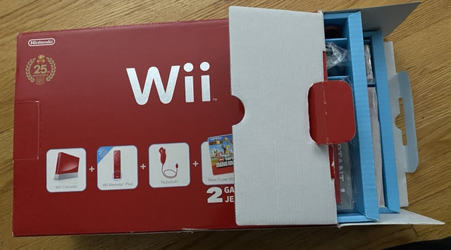 Nintendo Wii Super Mario Bros 25th Anniv LE Console CIB new - photo 3