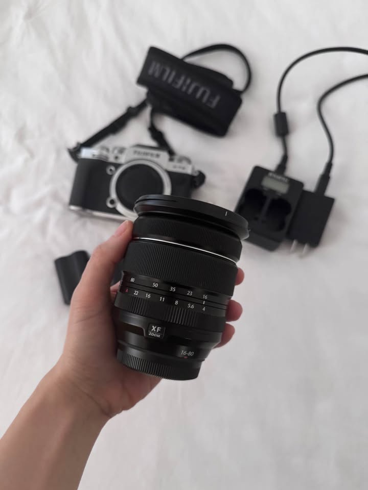 Fujifilm X-T4 with Fujifilm XF 16–80mm Lens (Camera Bundle) - photo 3