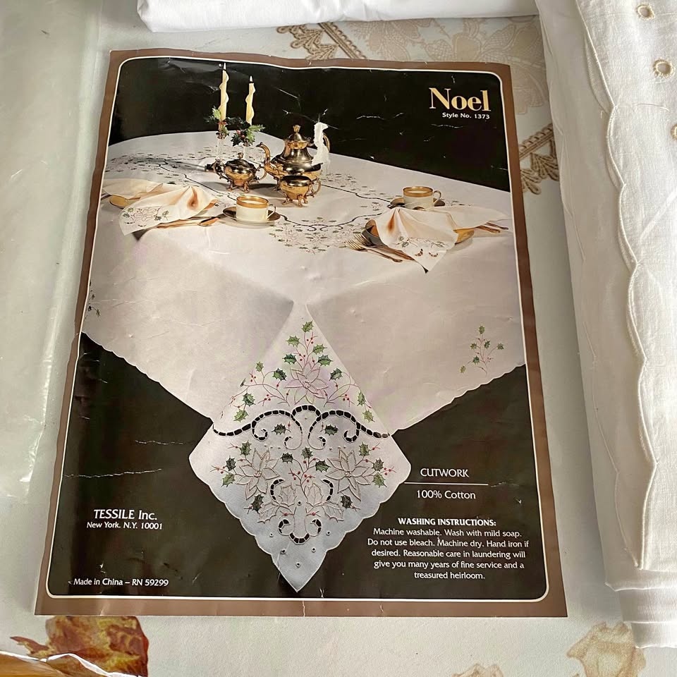 Tessile Tablecloth 66"x135" Oblong White Christmas Themed