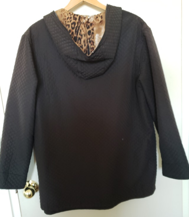 Excellent Condition Black quilted jacket - photo 2