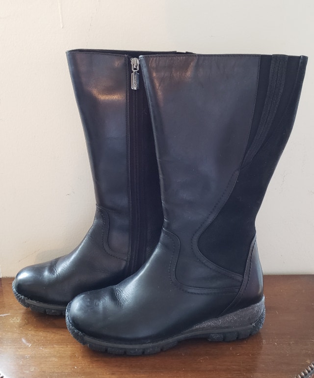 Like NEW in Box Blondo Leather Winter Calf Boots, Black, 8M