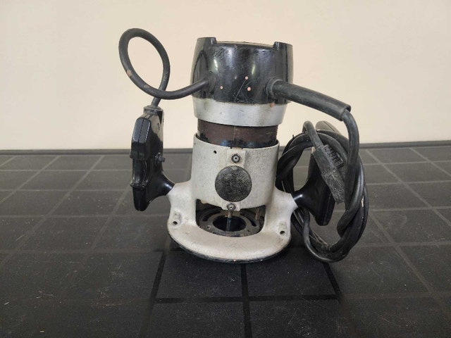 Sears "Craftsman" Double Insulated Router, GUC, $50 - photo 3