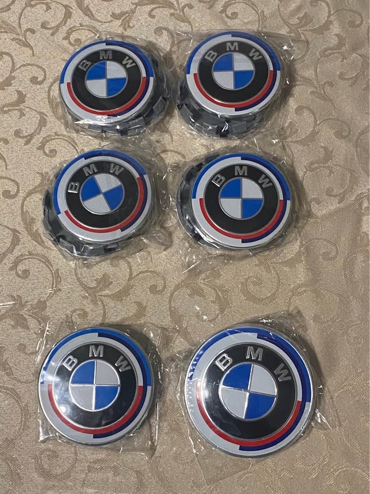 BMW center caps - photo 3