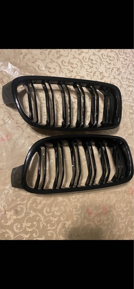 BMW front grill - photo 2