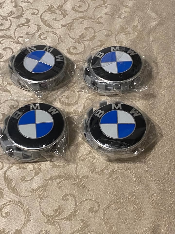 Bmw center caps - photo 2