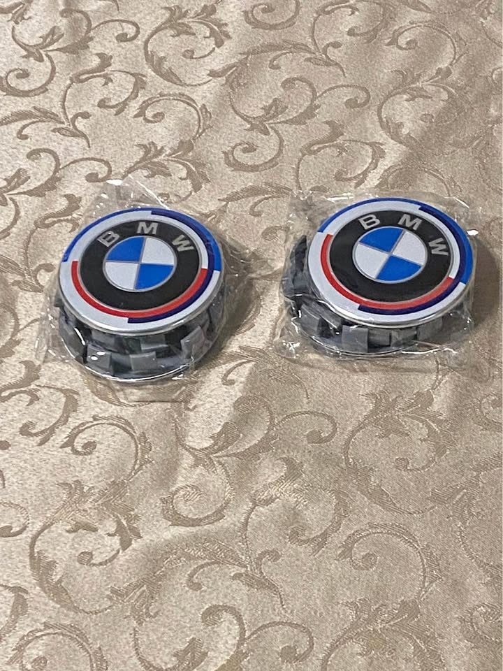 Bmw center caps