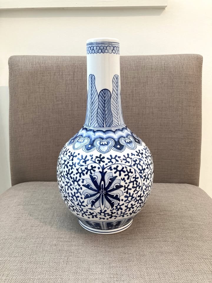 Made in Taiwan Antique Vintage Chinese Ceramic Vase Pottery for - photo 2